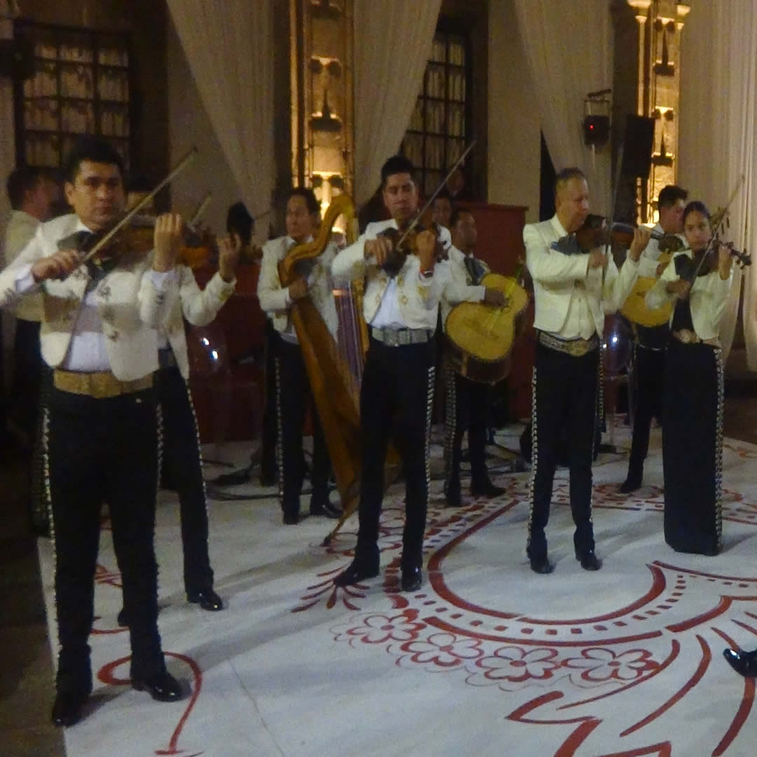 mariachis en la ciudad de méxico